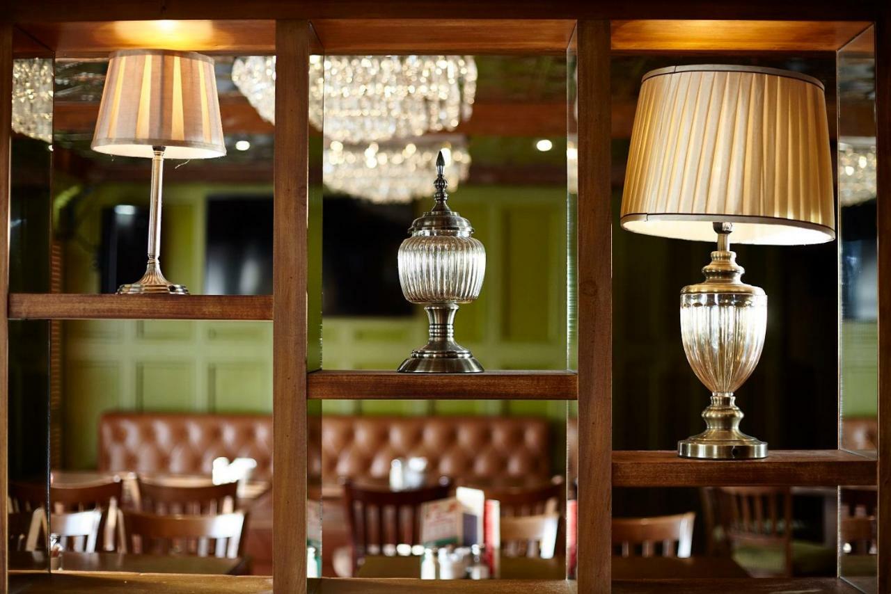 Dinn Ri Hotel Карлоу Экстерьер фото